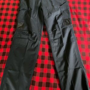 Men’s Cintas cargo work pants $13